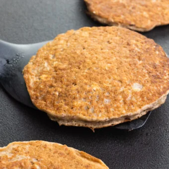 Fluffy Pancakes with Fresh Fruit